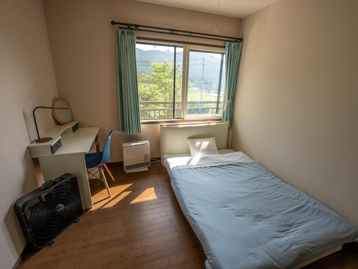 Апартаменти Five Peaks Jigokudani Сіґа-Коґен Екстер'єр фото